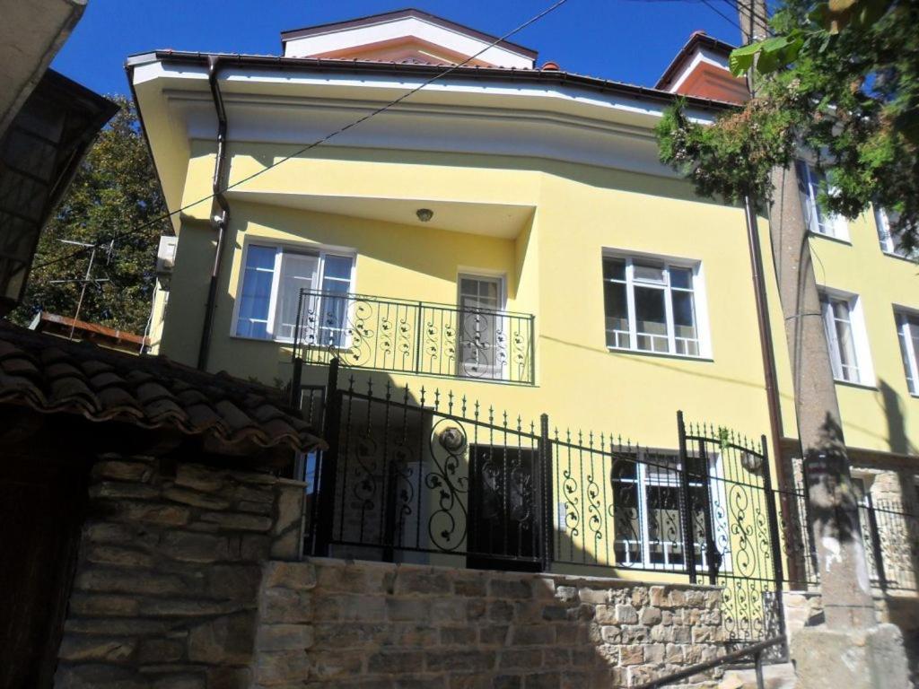 Къщата С Чешмата Διαμέρισμα Βελίκο Τίρνοβο Εξωτερικό φωτογραφία